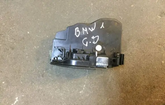 BMW 1 F20 F21 Rear door lock 7202148