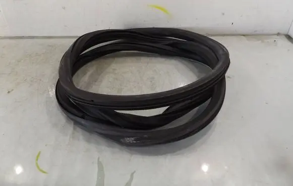 Seat Ibiza IV (6J,6P) Front door rubber seal 