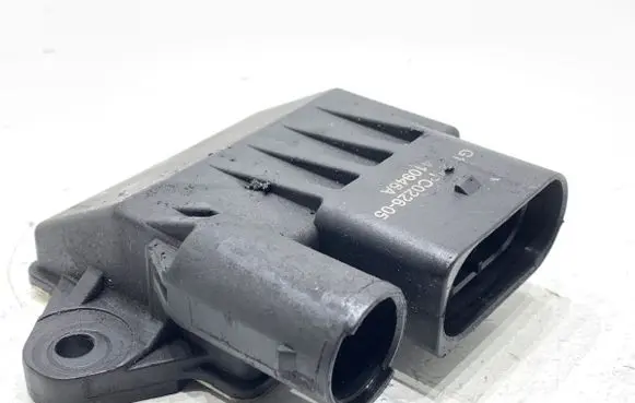 Mercedes-Benz E W212 other engine part 