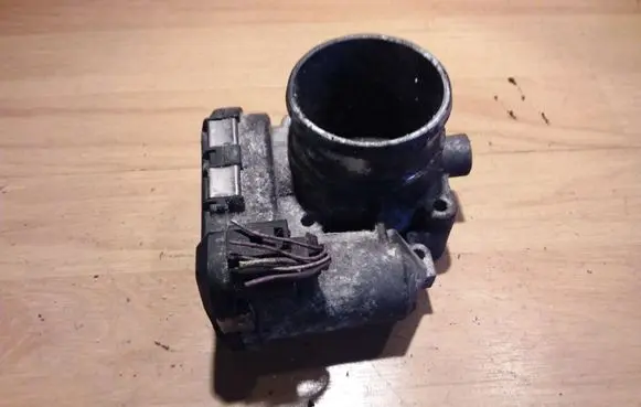 Audi TT Mk1 Throttle valve 06A133062C