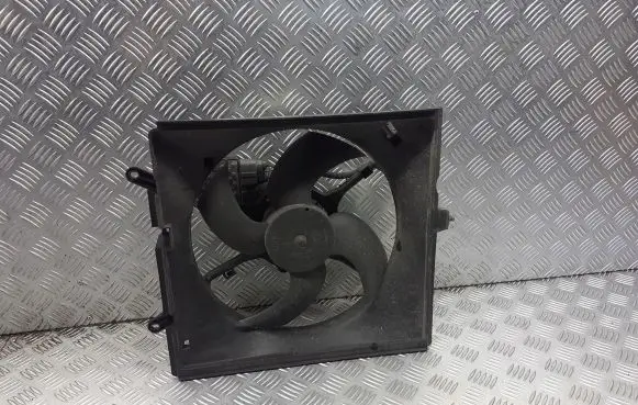 Mitsubishi Space Star Electric radiator cooling fan 3A010-19700