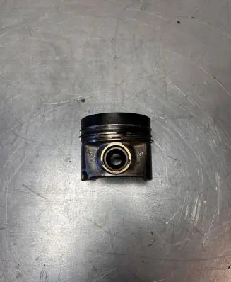 Skoda Octavia Mk3 (5E) Piston 81L150