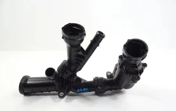 Audi A3 S3 8V Engine coolant pipe/hose 04L121026Q