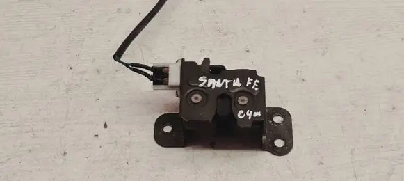 Hyundai Santa Fe Tailgate window lock/catch/latch 