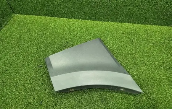 Man TGE 1gen Fender trim (molding) 7C0853535