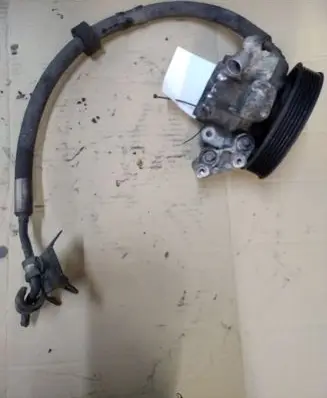 Mercedes-Benz Sprinter W901 W902 W903 W904 Power steering pump 91208