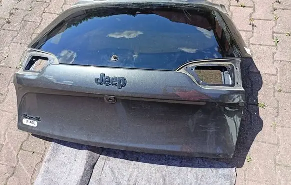 Jeep Cherokee Tailgate/trunk/boot lid