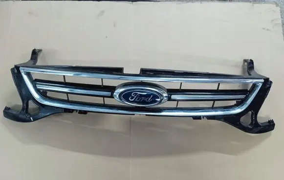 Ford Mondeo MK IV Front bumper upper radiator grill