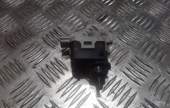 Headlight level adjustment motor