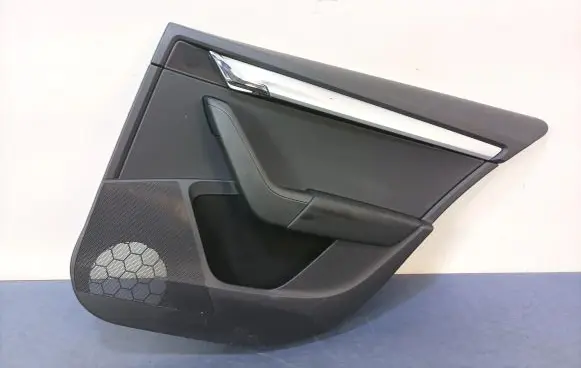 Skoda Octavia Mk3 (5E) Door card panel trim set 