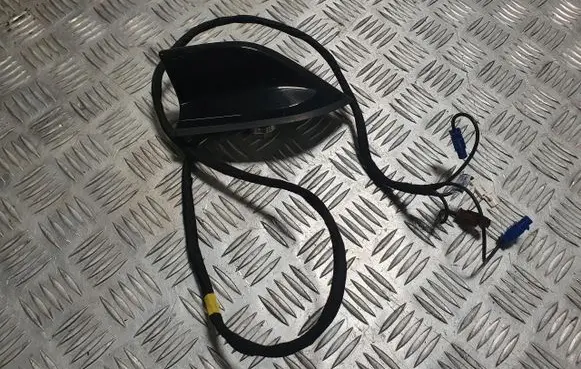 Renault Captur II Aerial GPS antenna 282062837R