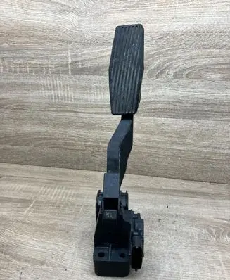 Opel Zafira A Accelerator throttle pedal 90581208 0281002298