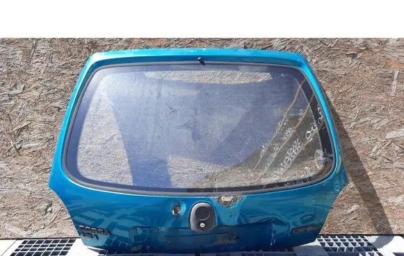 Opel Corsa B Front vent window/glass (coupe) 