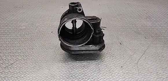 Volkswagen Touran I Throttle valve 038128063G