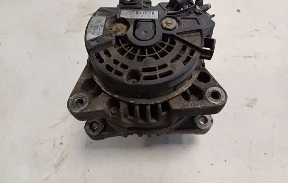 Citroen C4 I Generator/alternator 9646321880