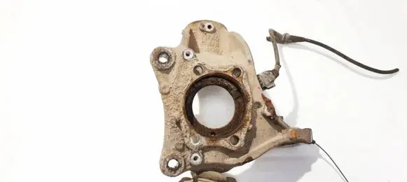 Volkswagen PASSAT B6 Front wheel hub 3c0407257f