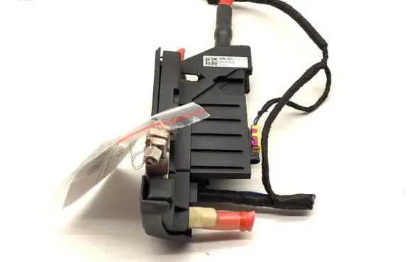 Audi A4 S4 B9 8W Positive cable (battery) 8W0915459E