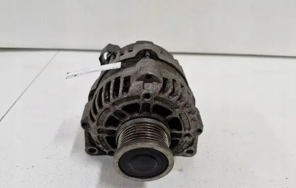 Opel Insignia A Generator/alternator 13579666