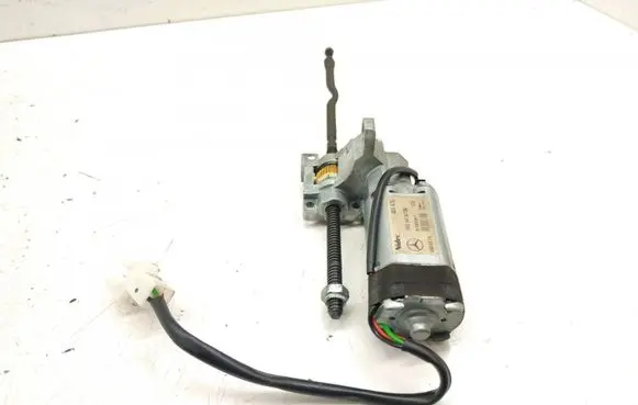 Mercedes-Benz E W211 Steering wheel axle 2034600625 6418138