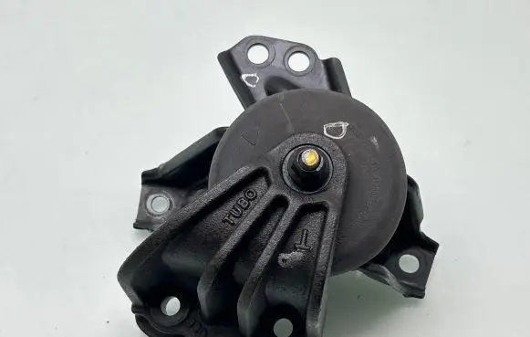 KIA Sportage Engine mount bracket 21810F1100