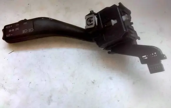 Volkswagen Touran I Indicator stalk 1K0953513A