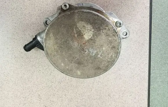 Audi A6 S6 C6 4F Vacuum pump 057145100T