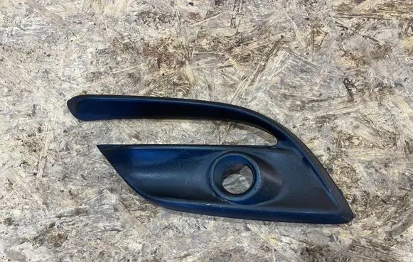 Mazda 3 III Front bumper lower grill BAJC-50C21 S2501M584