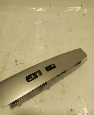 Hyundai Santa Fe Electric window control switch 3715101110