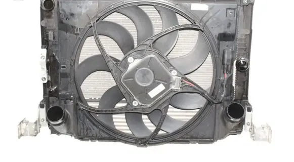 BMW 4 F32 F33 Radiator set 8641946 8507407