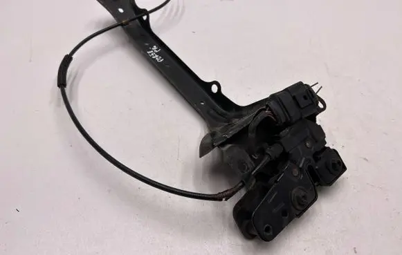 Radiator support slam panel bracket