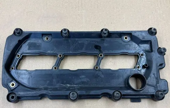 Volkswagen Touareg II Rocker cam cover 059103483M