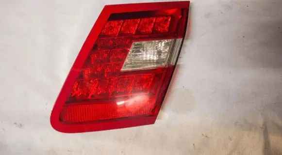 Mercedes-Benz E W212 Tailgate rear/tail lights A2128200864 483682R A2129060258