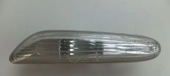 BMW 5 E60 E61 Front fender indicator light 7165742 BMW7165742