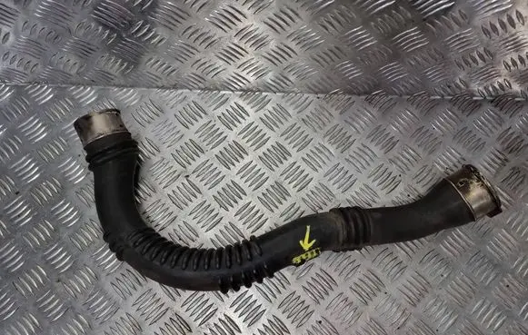 Opel Vivaro Intercooler hose/pipe 93867727