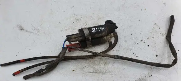 Toyota Avensis T220 Windscreen/windshield washer pump NOCODE