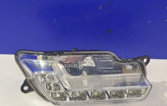 Mercedes-Benz E W212 Front fog light A2128200756
