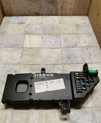 Opel Signum Fuse module 13193588 359171