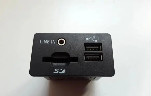 USB socket connector