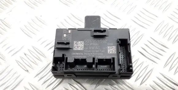 Skoda Octavia Mk3 (5E) Door control unit/module 5Q4959592