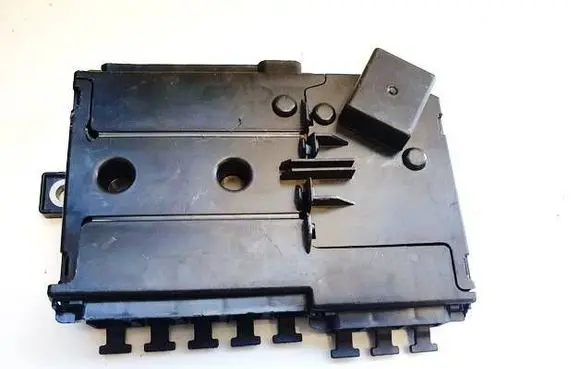 Mercedes-Benz C W205 Fuse box set a2055402850