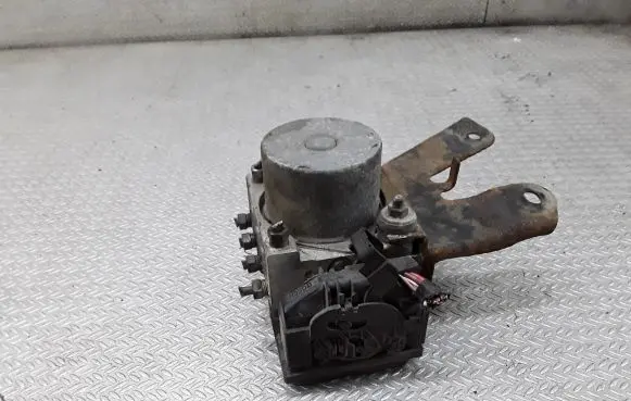 Toyota Aygo AB10 ABS Pump 0265231579 445100H010