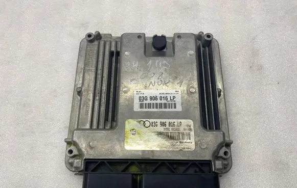 Audi A4 S4 B7 8E 8H Engine control unit/module 03G906016LP