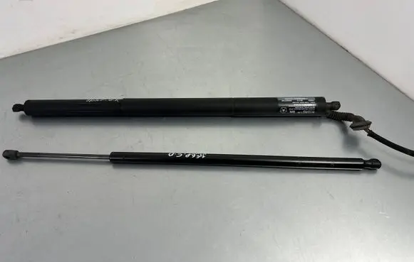 Jeep Grand Cherokee Tailgate/trunk strut/damper 68079364AC