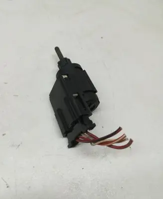Audi A4 S4 B7 8E 8H Brake pedal sensor switch 3B0945511C 15783 19322010