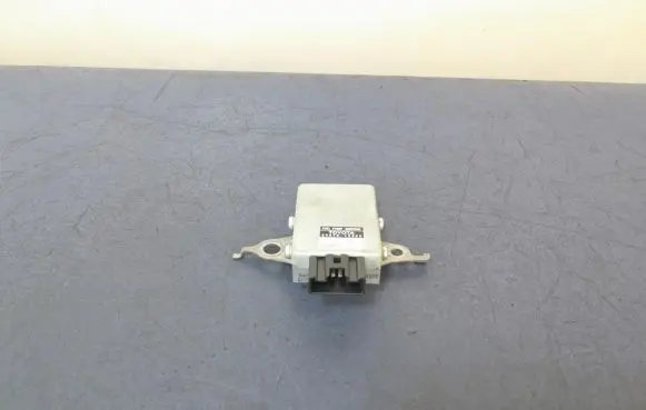 Toyota Auris E180 Other control units/modules 89570-12360
