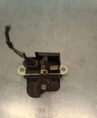 Volkswagen Tiguan Tailgate/trunk/boot lock/catch/latch 5M0827505E