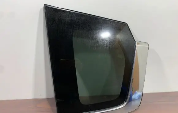 Mitsubishi Outlander IV Rear side window 43R007953 AS3 M2L3