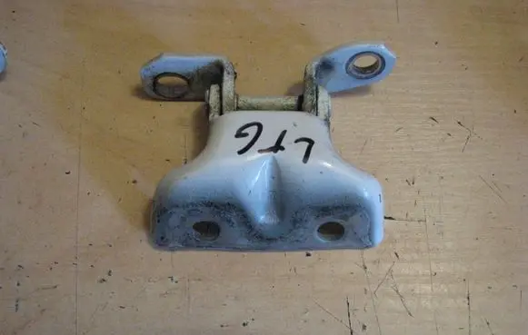 KIA Ceed Rear door upper hinge 793102E000