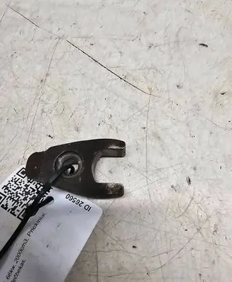 Peugeot 307 Fuel Injector clamp holder 
