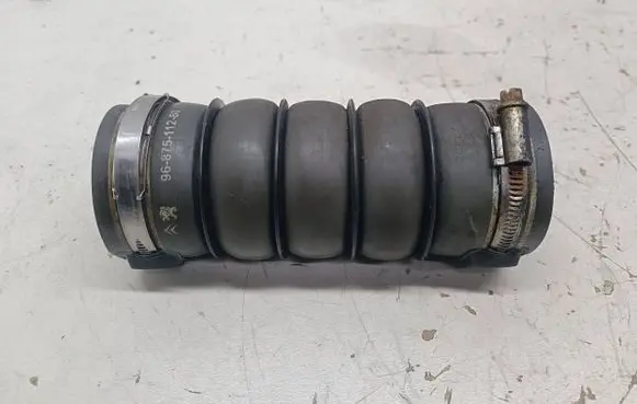 Peugeot 5008 Intercooler hose/pipe 9687511280